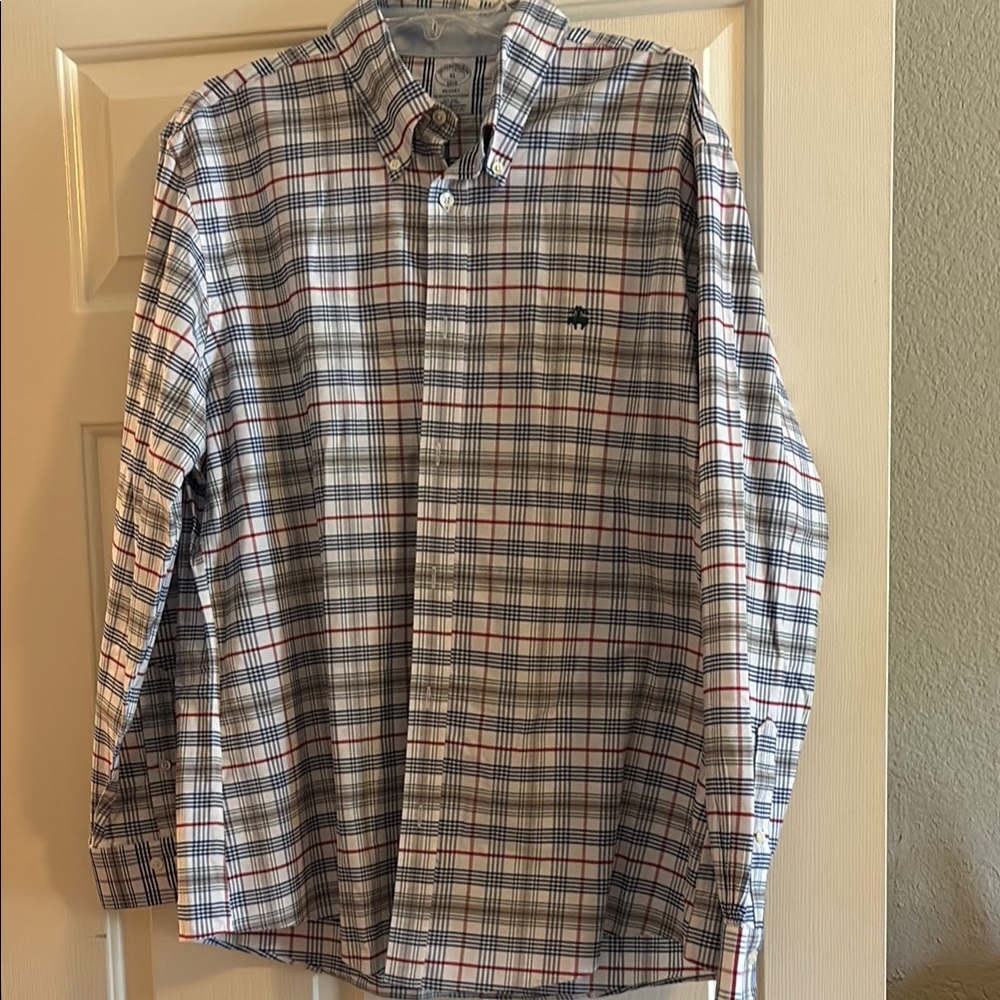 Brooks Brothers Blue and Red Casual Button Down Shirt
